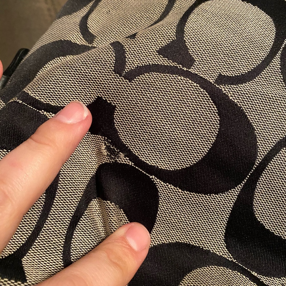 Authentic Coach Purse - Picture 3 of 4